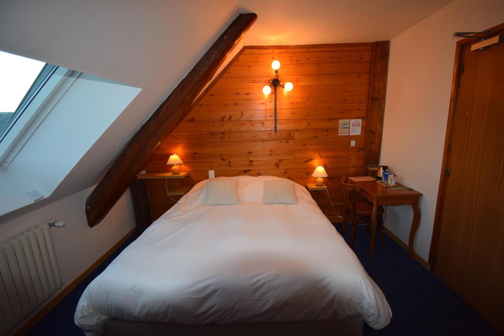 Hotel Les Chenets Saint-Julien-en-Champsaur Экстерьер фото