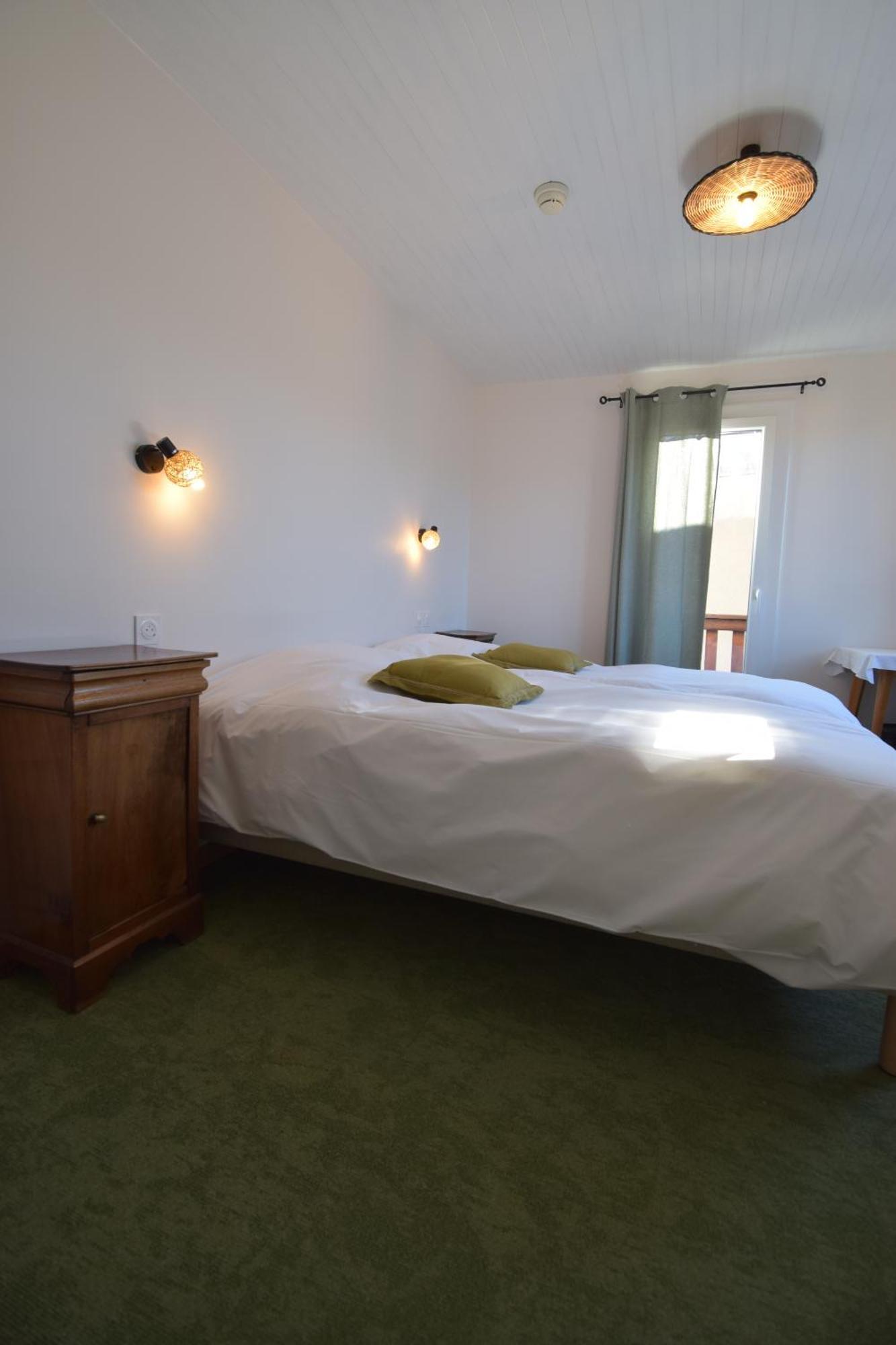 Hotel Les Chenets Saint-Julien-en-Champsaur Экстерьер фото