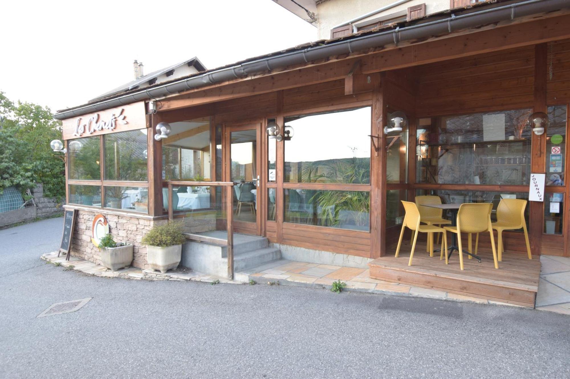 Hotel Les Chenets Saint-Julien-en-Champsaur Экстерьер фото