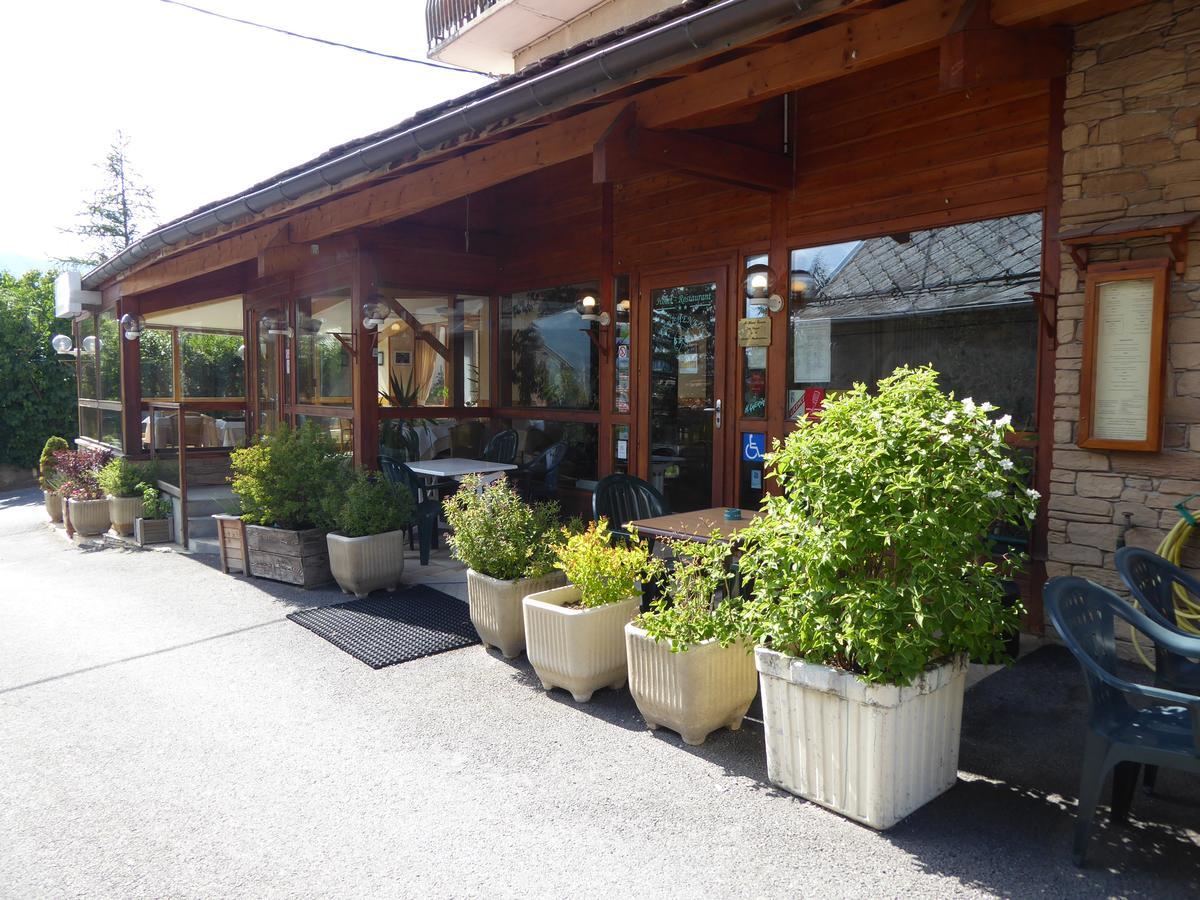 Hotel Les Chenets Saint-Julien-en-Champsaur Экстерьер фото
