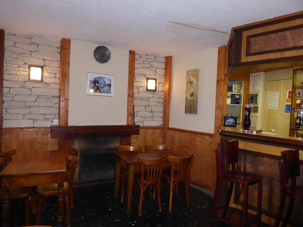 Hotel Les Chenets Saint-Julien-en-Champsaur Экстерьер фото