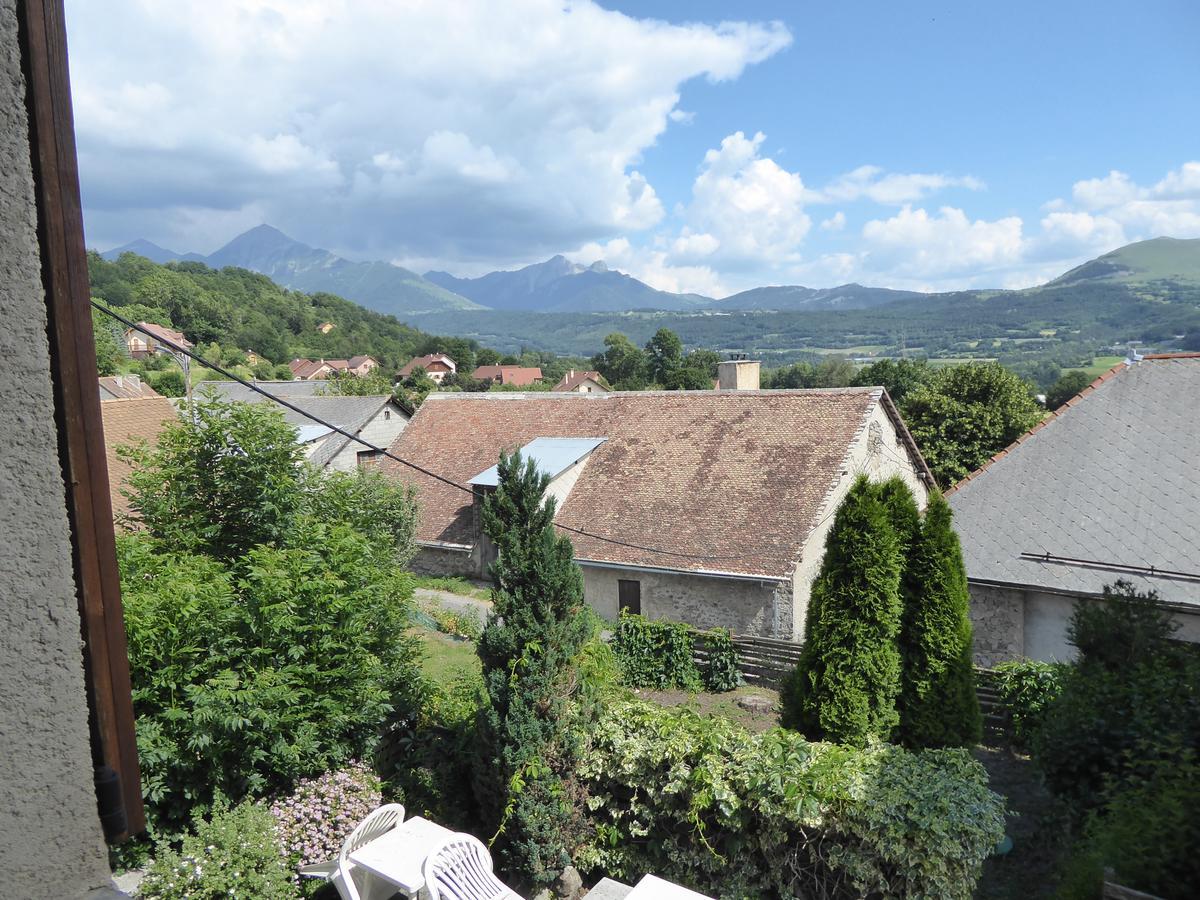 Hotel Les Chenets Saint-Julien-en-Champsaur Экстерьер фото